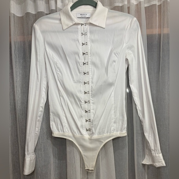 Bailey 44 Collared Bodysuit Hook & Eye Closures Size XS - Picture 2 of 8